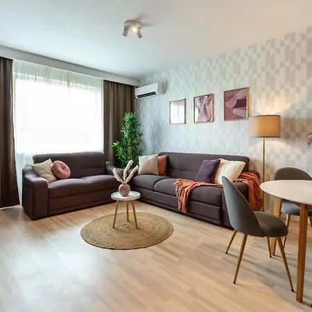 בוקרשט Long Stays Heaven - Comfortable & Spacious Apartments In Baneasa מראה חיצוני תמונה