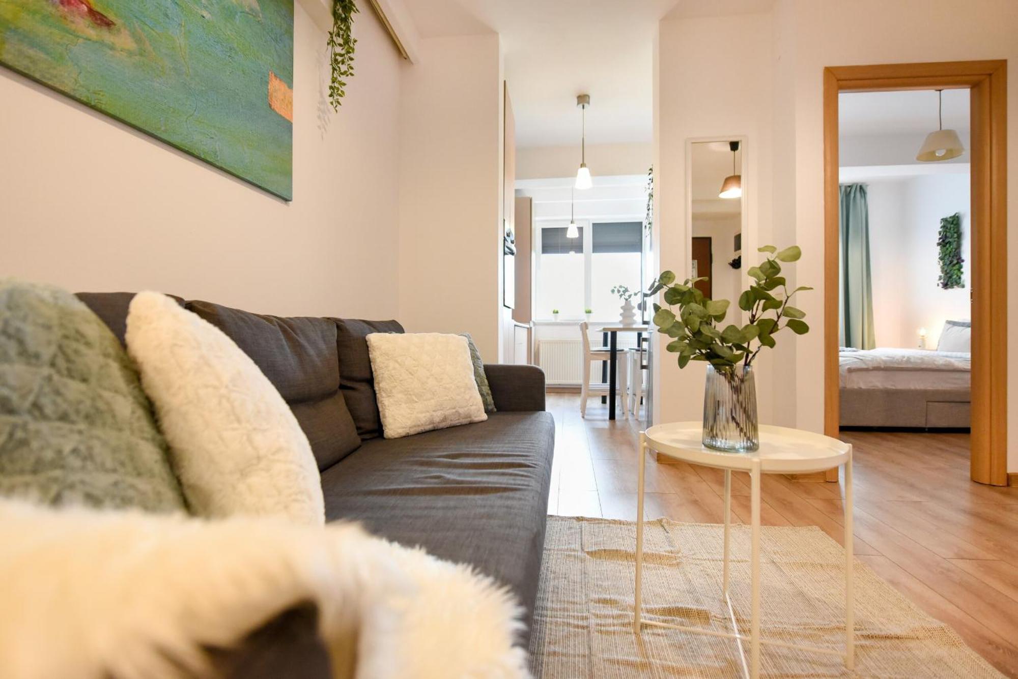 Long Heaven - Comfortable & Spacious In Baneasa