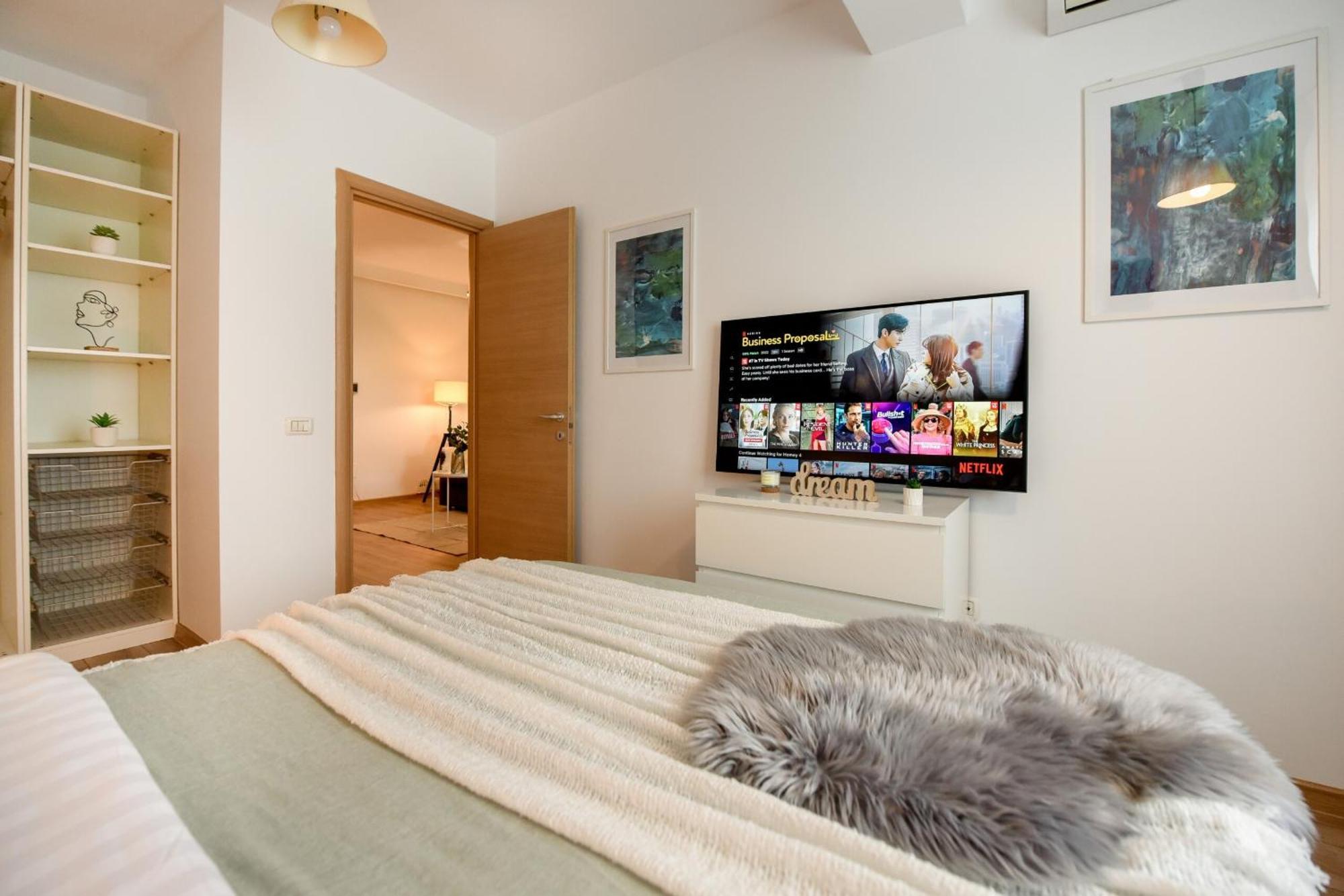 Long Heaven - Comfortable & Spacious In Baneasa דירה *
