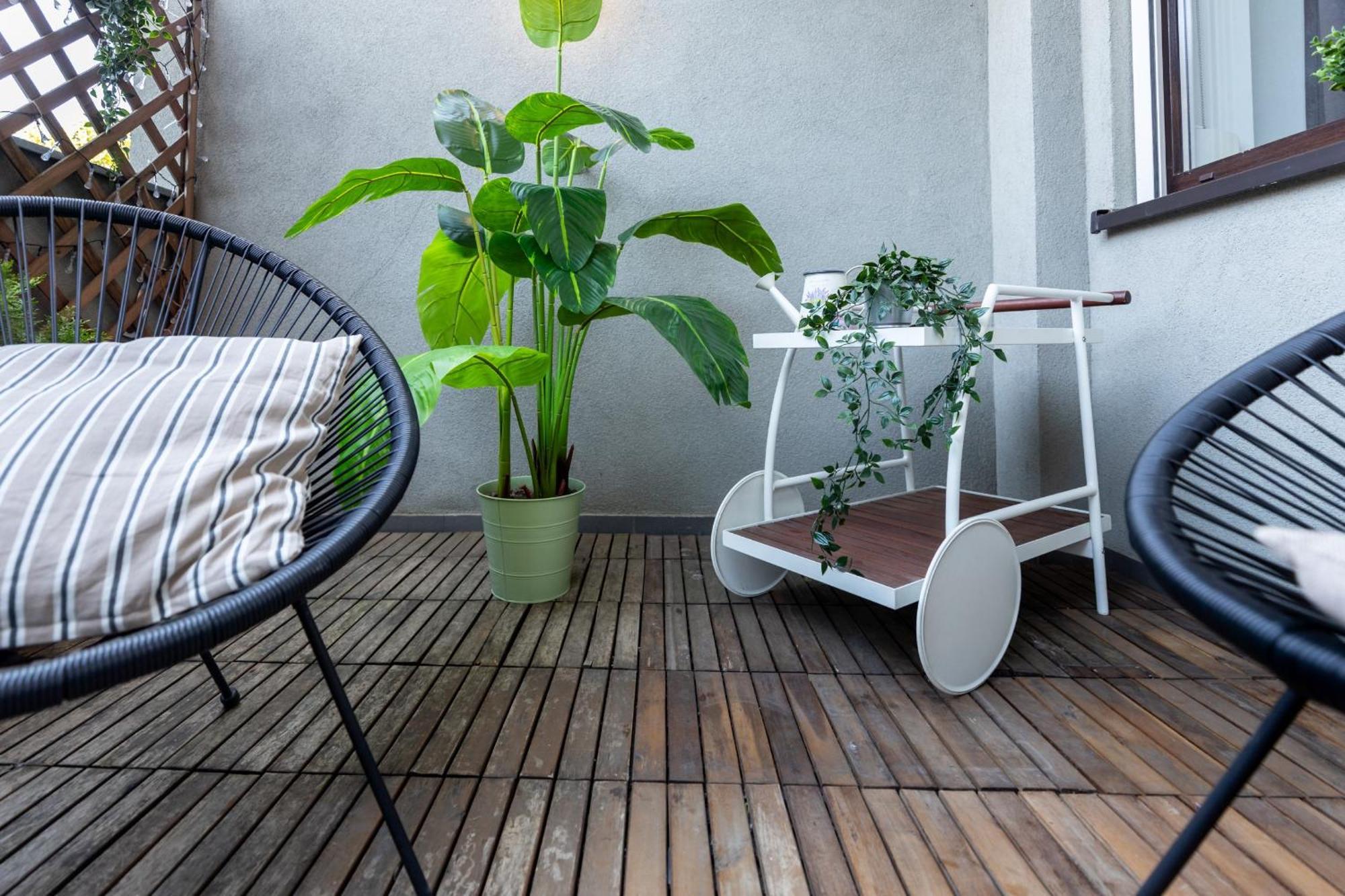Long Heaven - Comfortable & Spacious In Baneasa דירה